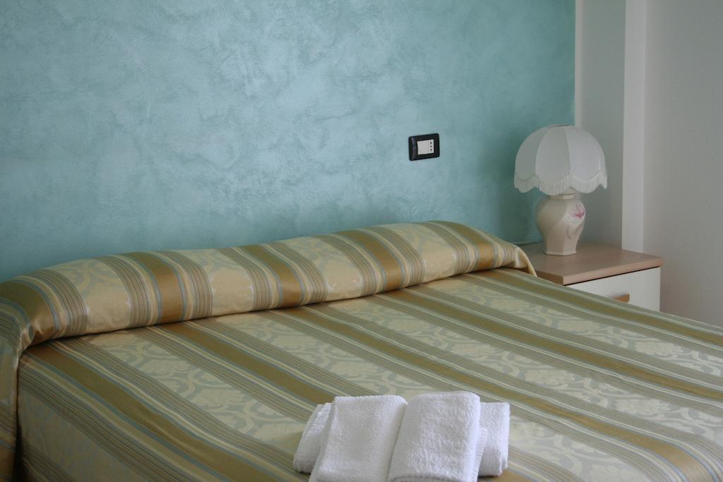 Bed And Breakfast Cirelli Scalea Habitación foto