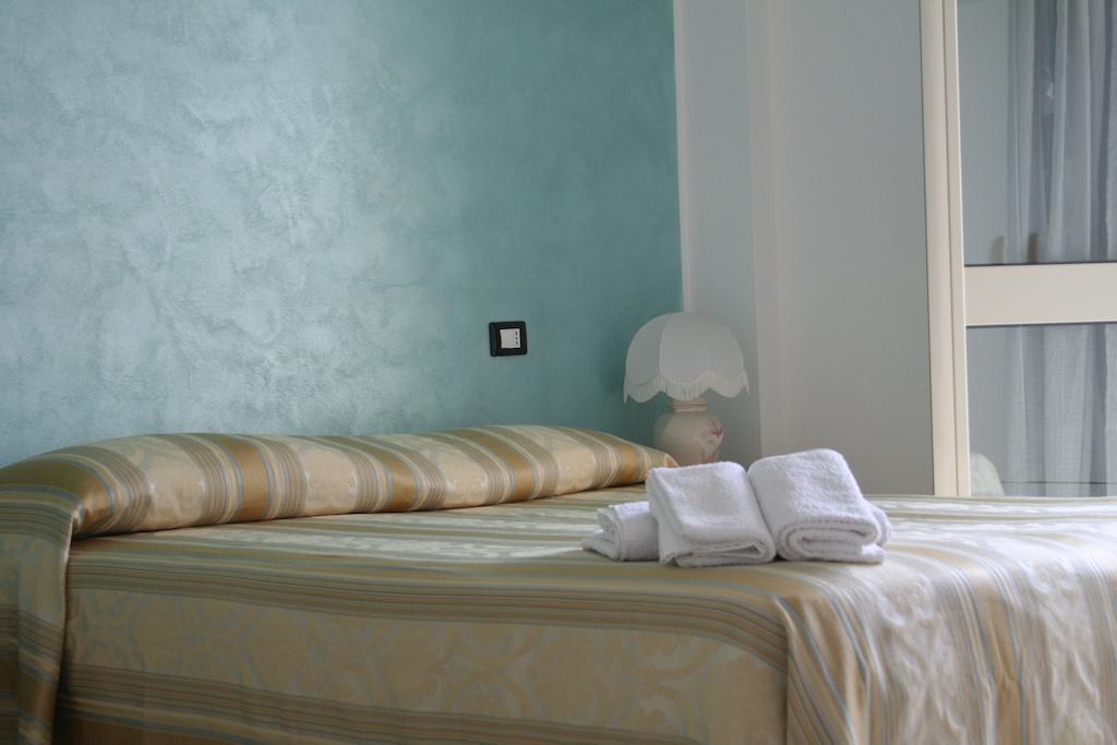 Bed And Breakfast Cirelli Scalea Habitación foto